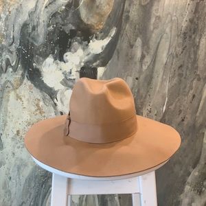 CAMEL (WOOL HAT)